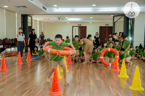 AN TOÀN CHO TRẺ, VUI KHỎE ĐẾN TRƯỜNG